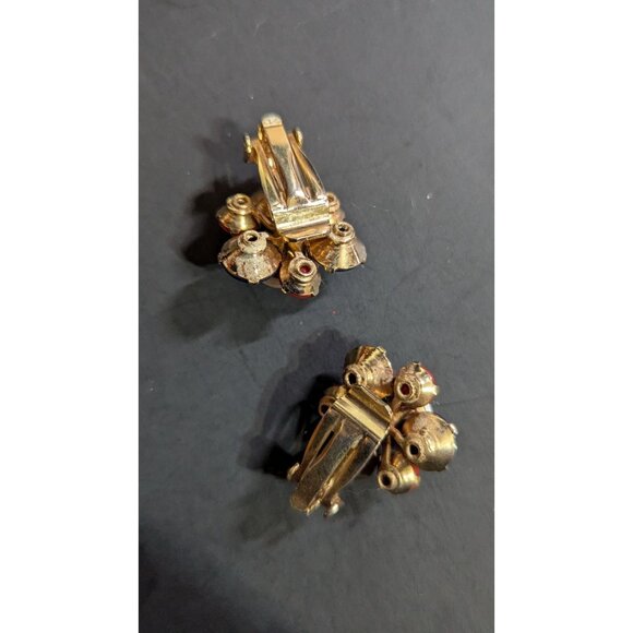 Vintage Red White & Blue Beaded Clip-On Earrings Gold Tone Finish Retro Style - Picture 5 of 7